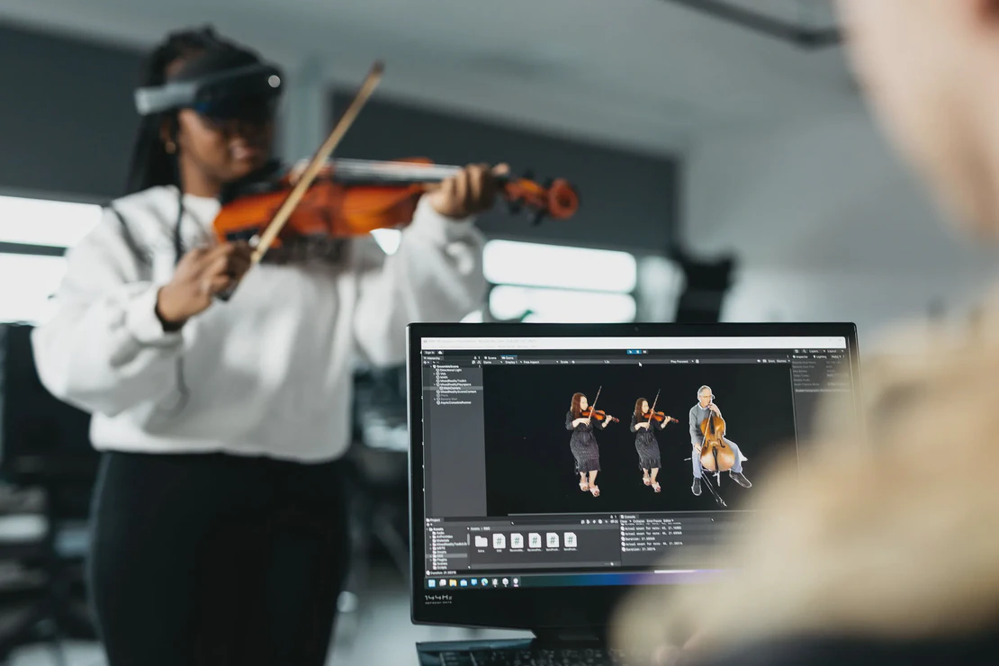 Responsive Virtual Band Members